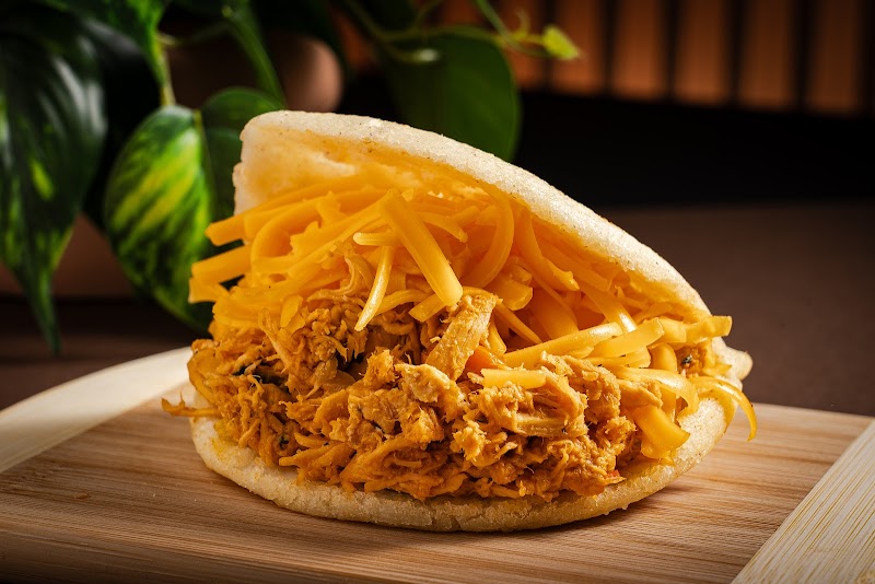 Arepas full rellenas de Tepuy Cafe