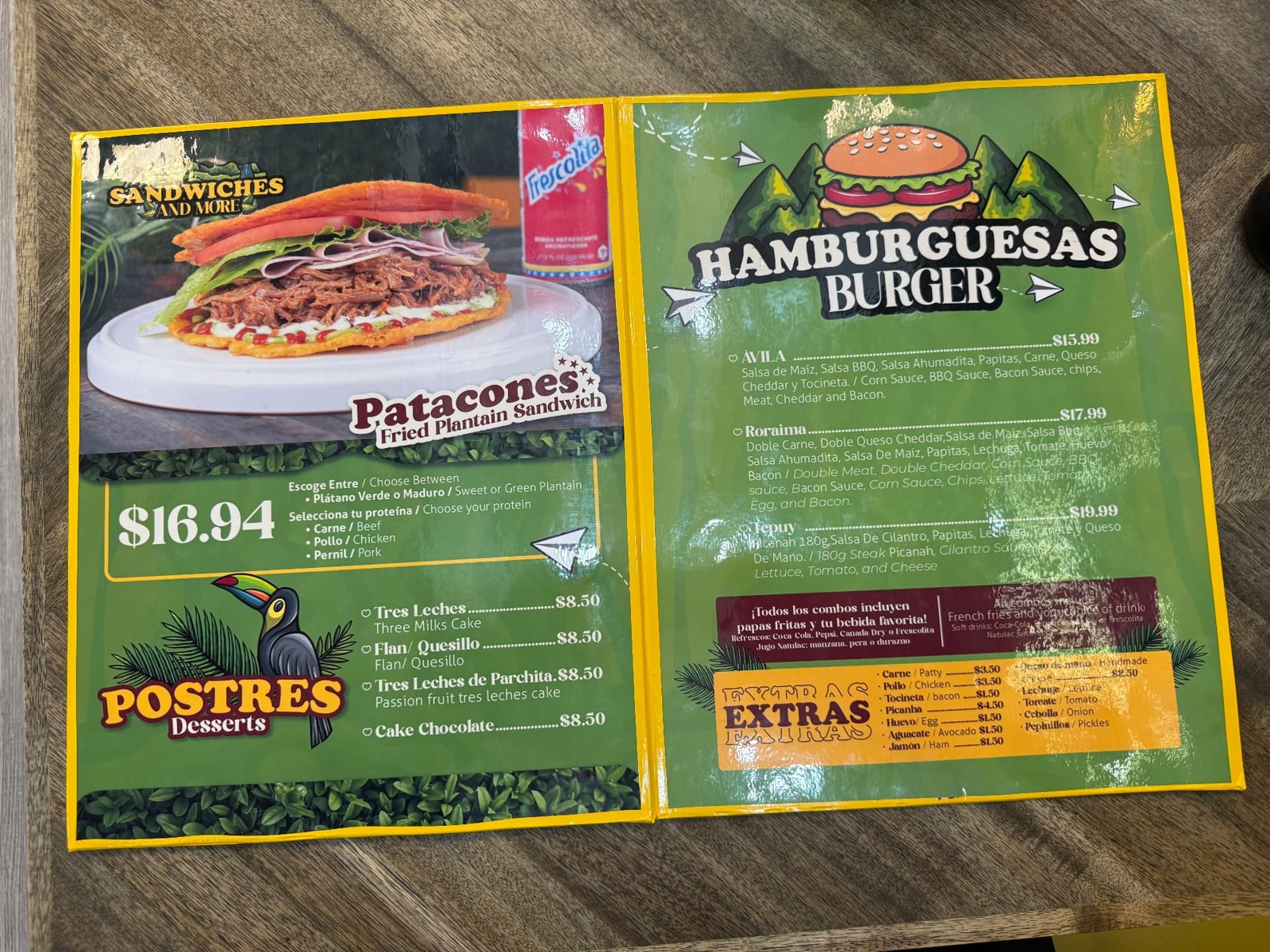 Patacones, hamburguesas y postres, página del menú original